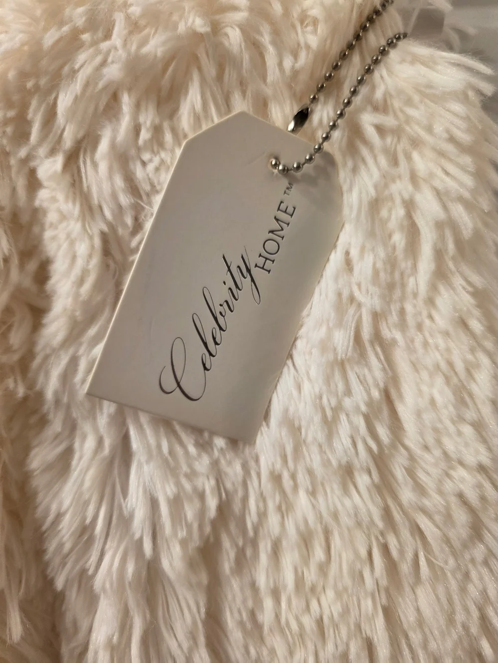 NWT ~ Celebrity Home Faux Fur Throw Blanket - Ivory